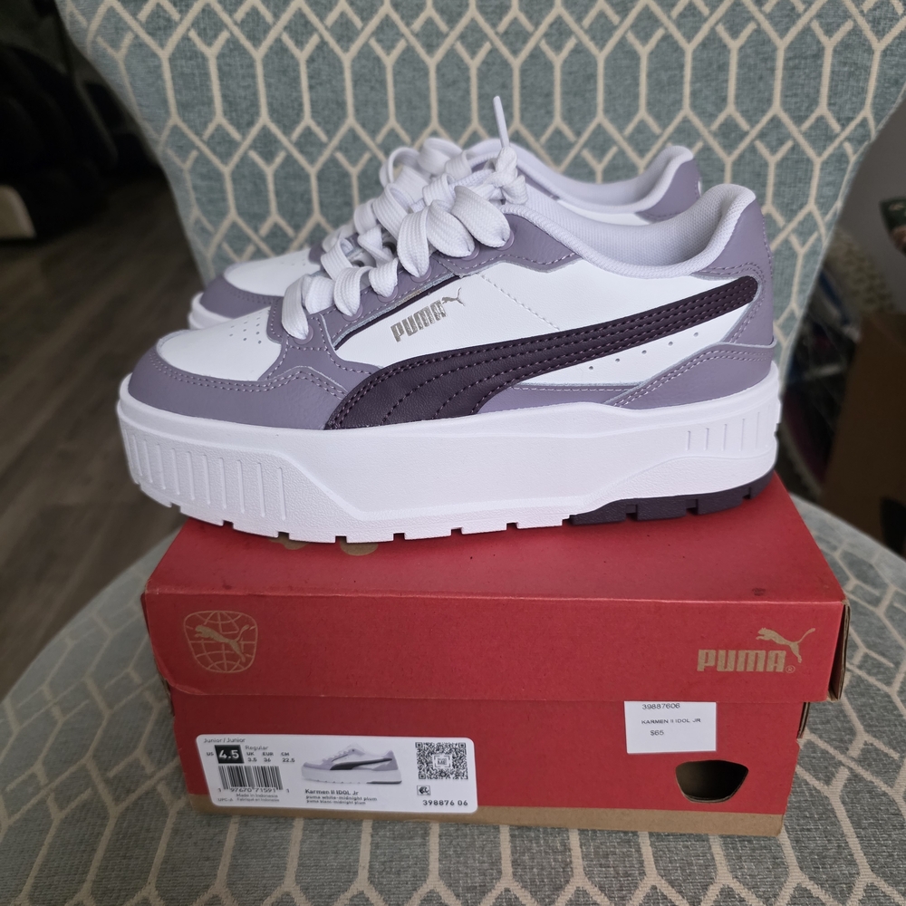 Puma White and Purple Sneakers
